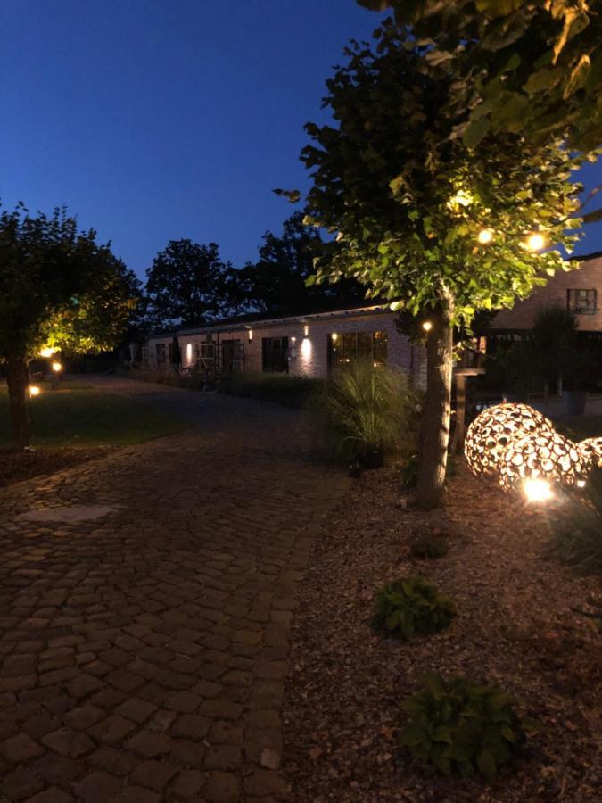 De Worfthoeve Bed and Breakfast Geel Exterior foto